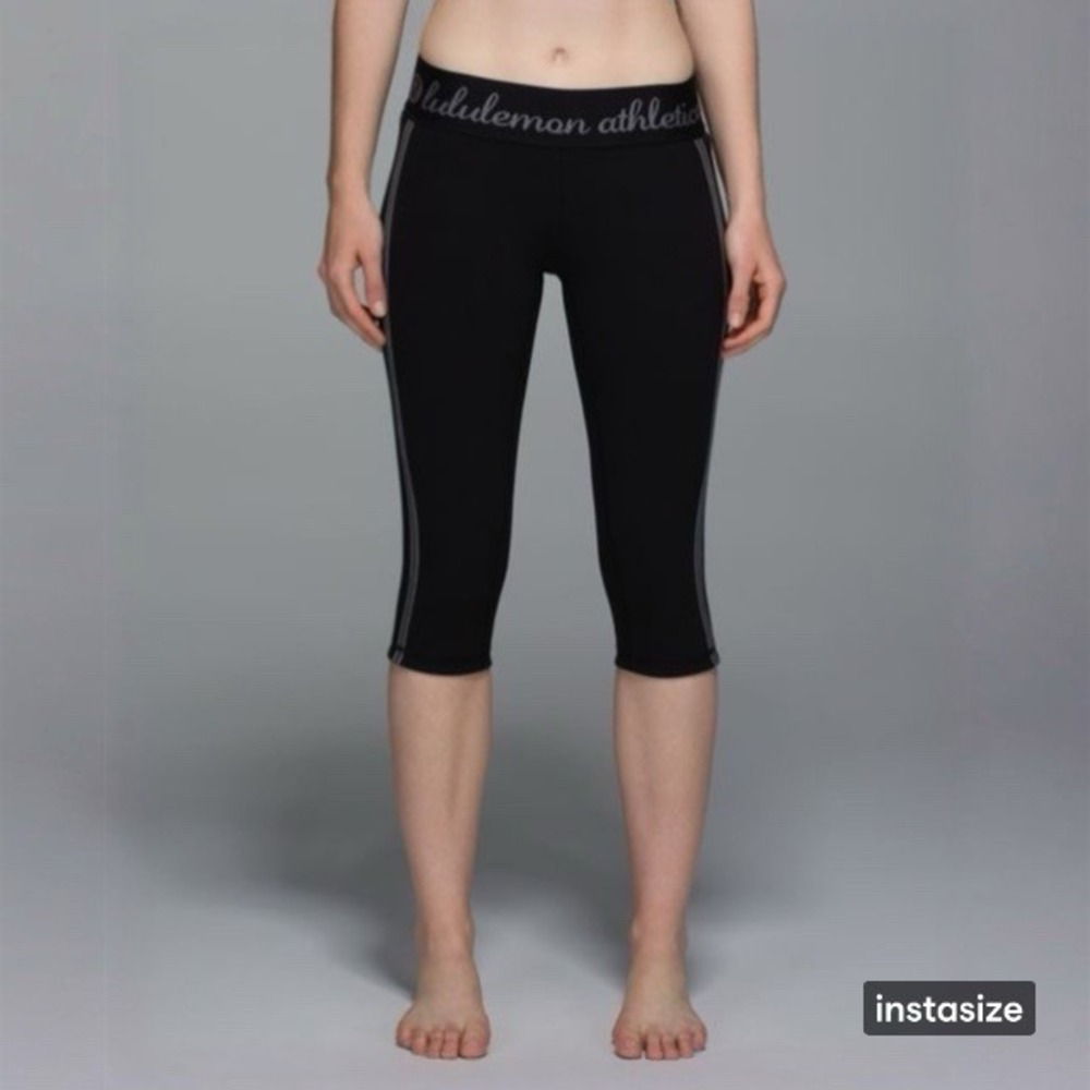 Lululemon Size 2 Mid Rise‎ Inner Essence Crop Pants Capri Leggings W6F20S